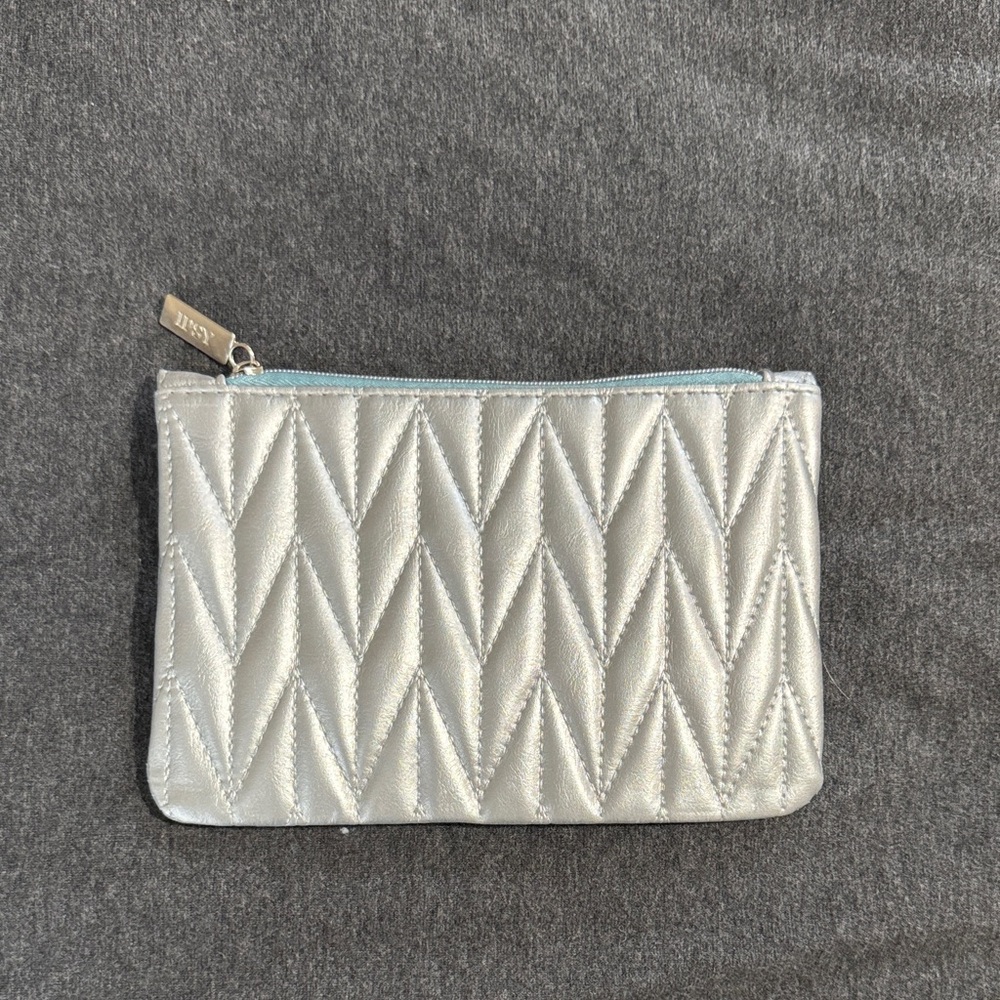 Ipsy bag
